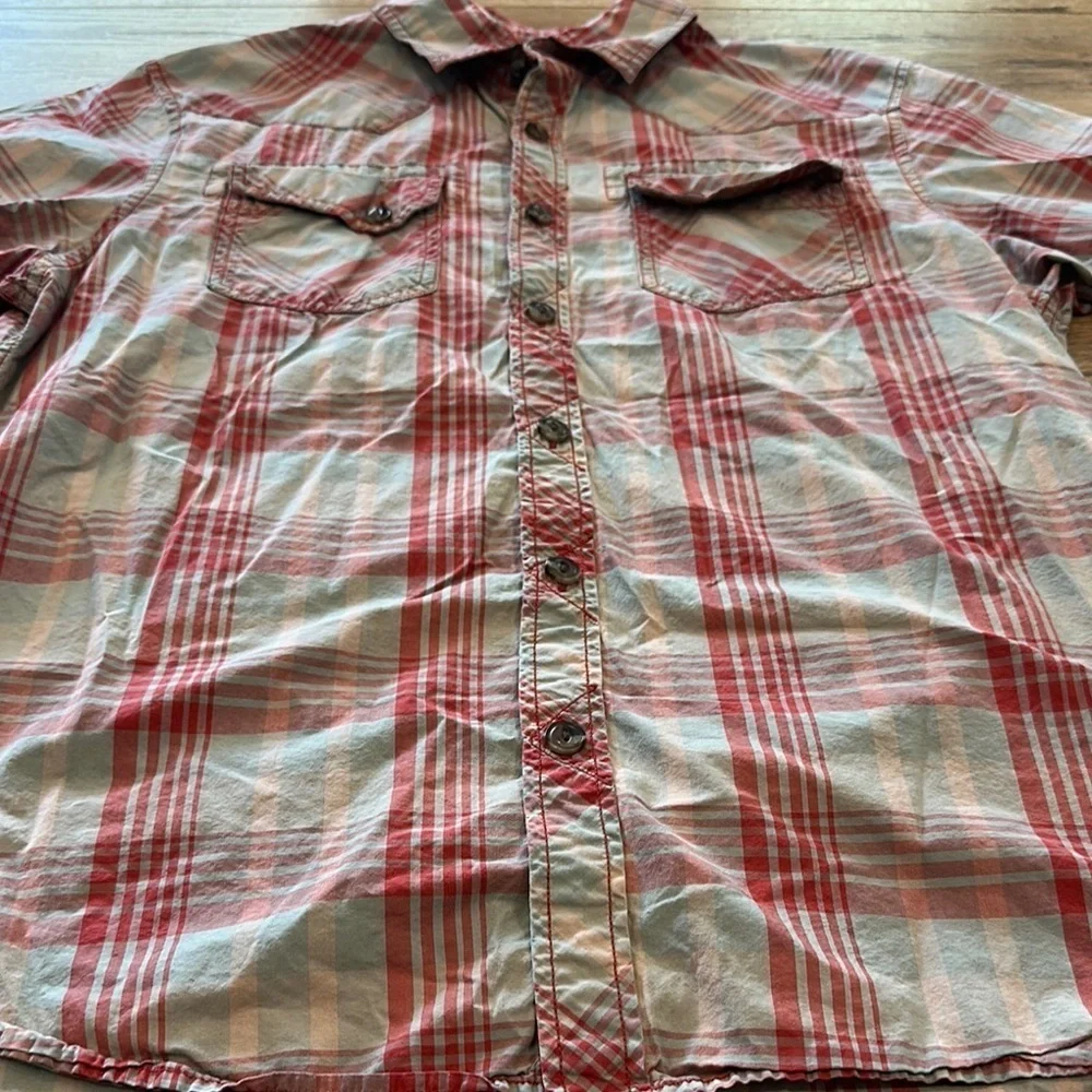 The North Face Men’s Plaid Short Sleeve Shirt Size Medium